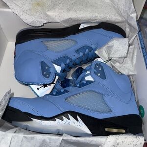Unc 5s Jordan’s , university blue, Brand New